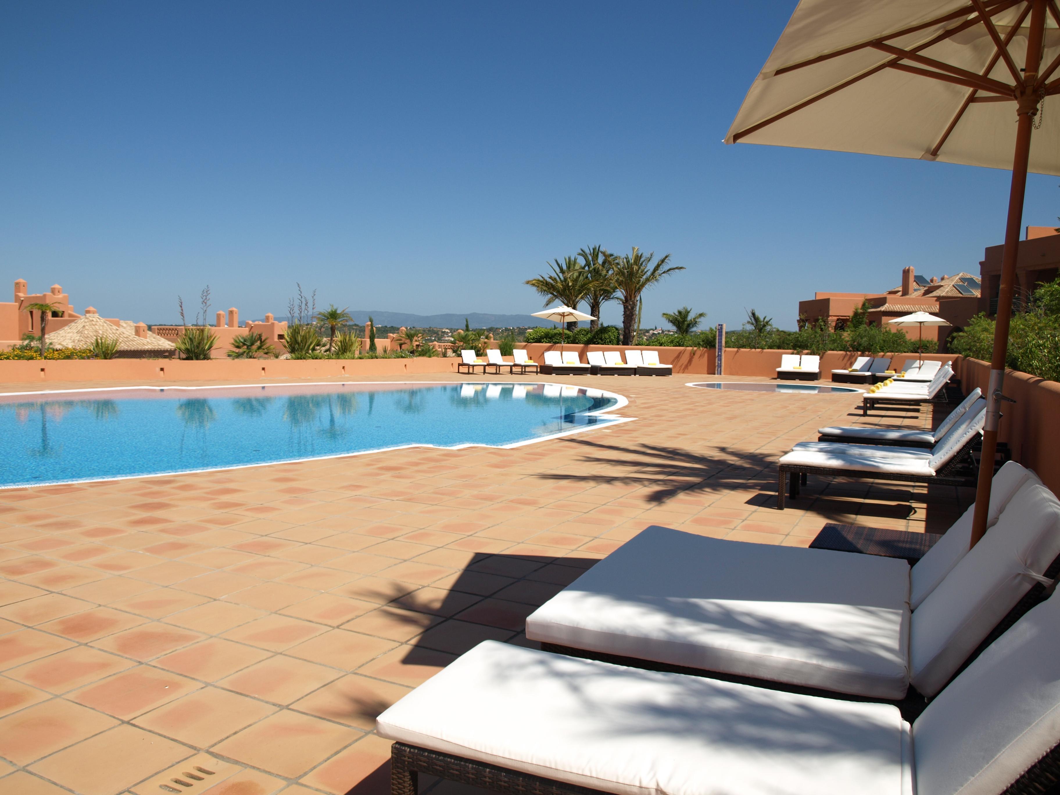Amendoeira Golf Resort - Apartments And Villas 西尔韦斯 外观 照片