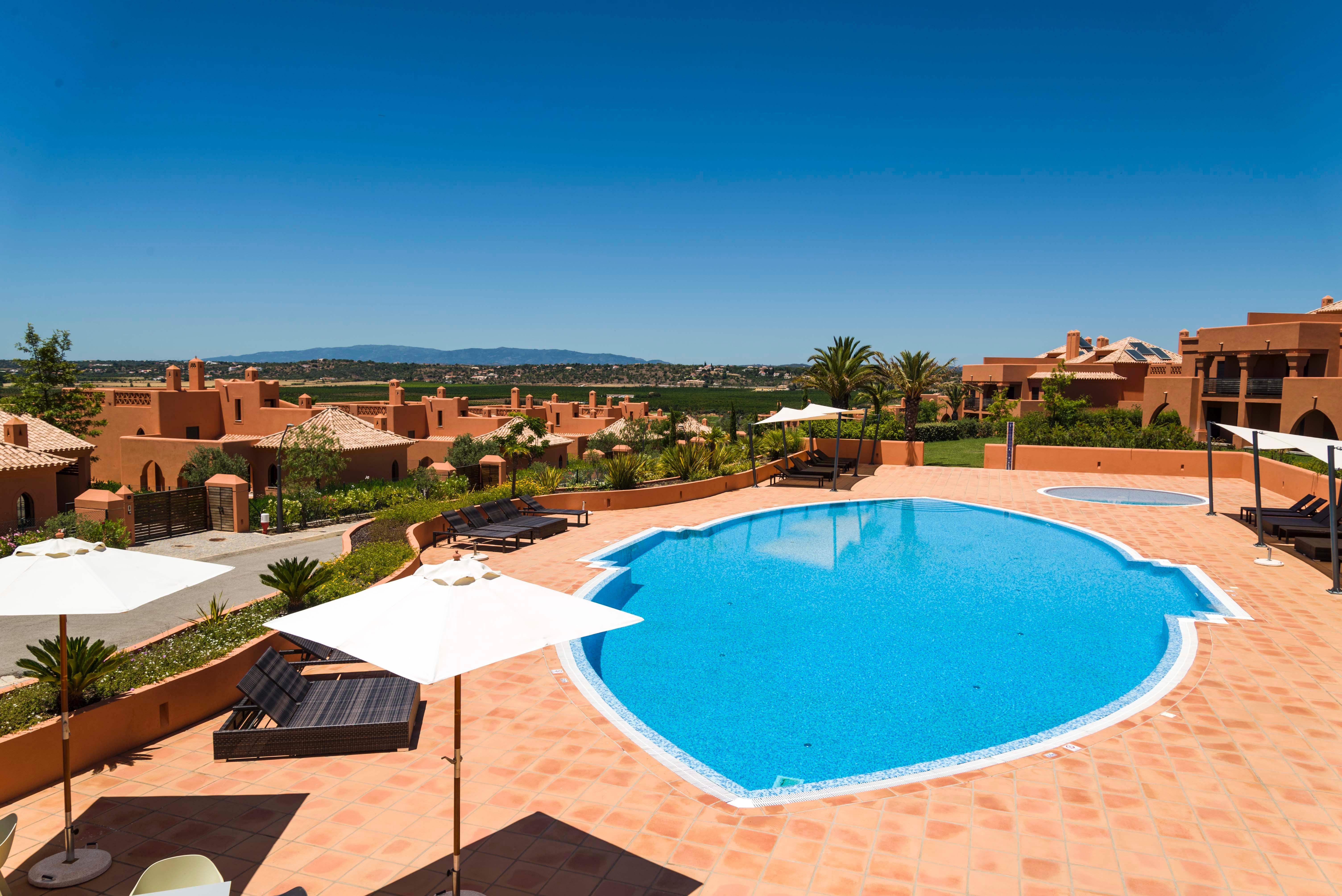 Amendoeira Golf Resort - Apartments And Villas 西尔韦斯 外观 照片